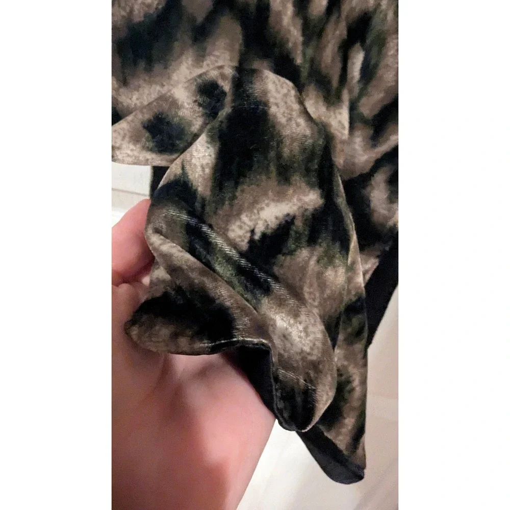 Unbranded Scarf OS Black Abstract Leopard Jaguar Velvet Satin Formal Mob Wife